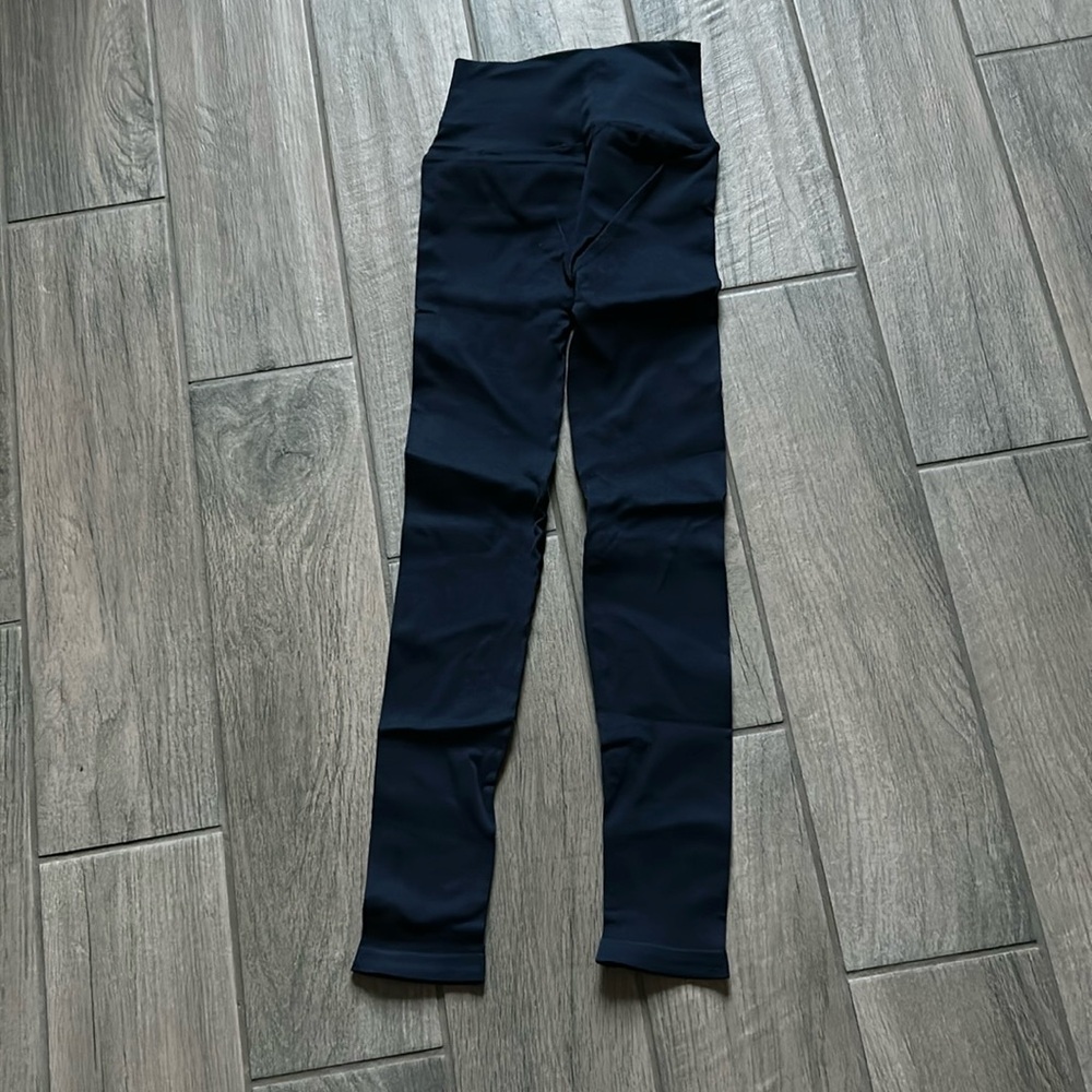 Lune Ribbed Leggings - image 3